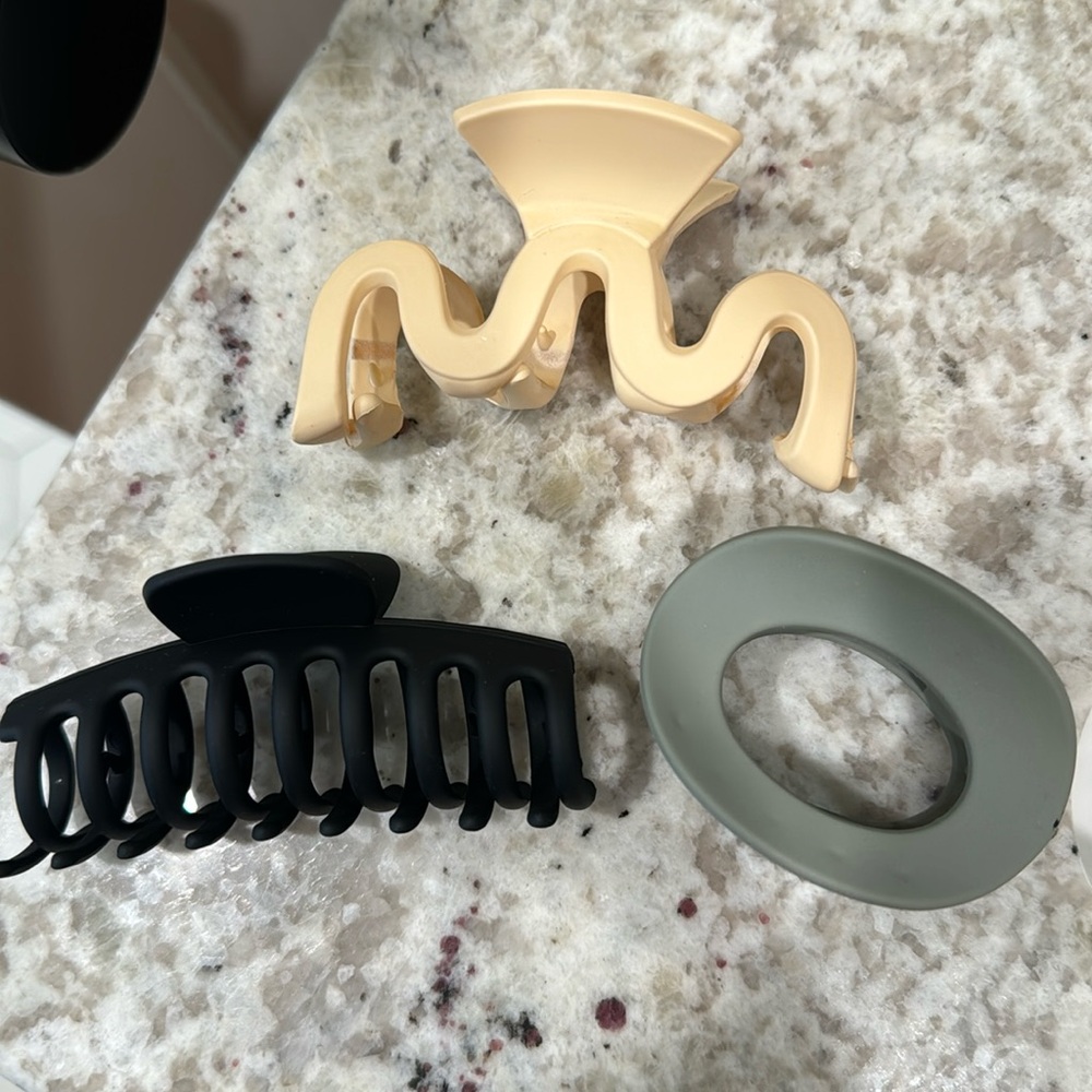 Hair clips